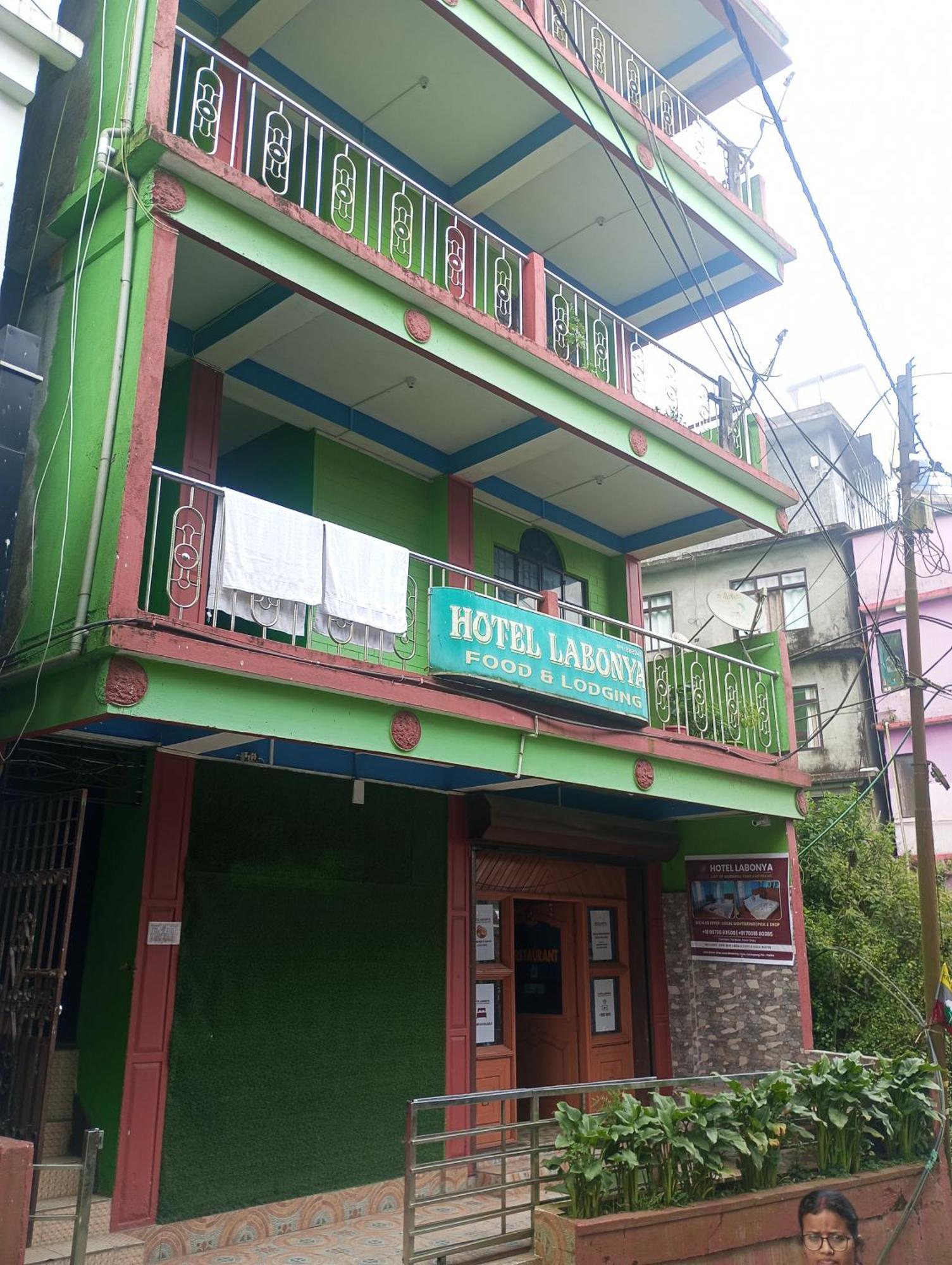 Hotel Labonya Lava Exteriér fotografie
